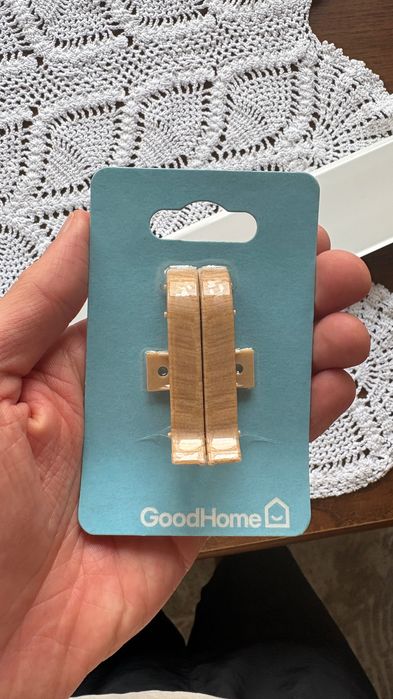 Narożnik zewnętrzny oraz zakończenie do listwy przypodłogowej GoodHome