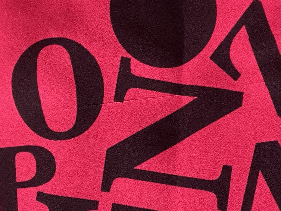 Сукня малинова в горошок