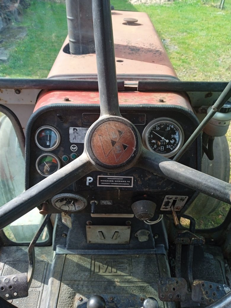Traktor MF 550 i 595 mk2