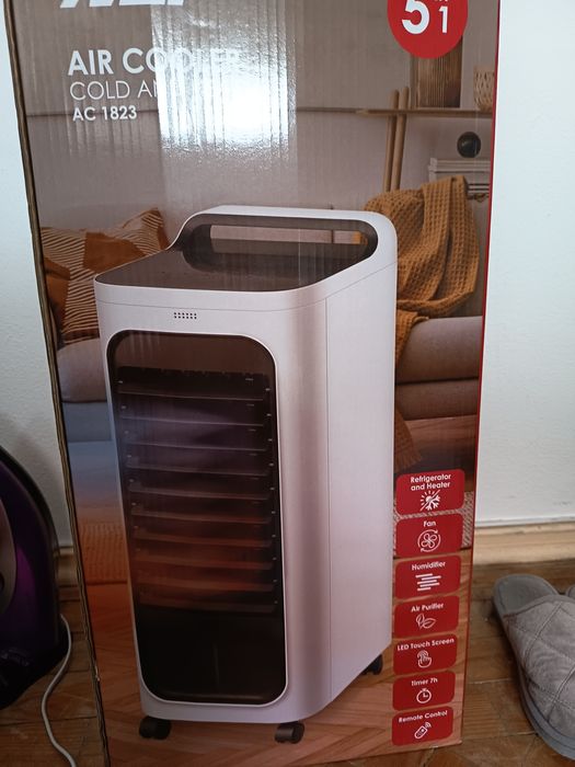 Aquecedor, Ar Condicionado, Ventilador ...5 em 1. Semi Novo na Caixa