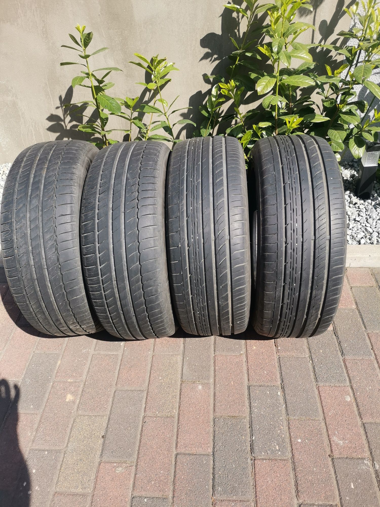 Opona letnia 215 /55 R 16