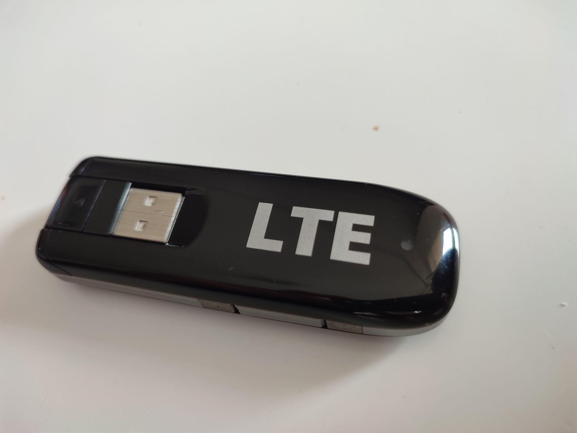 Modem USB LTE MF821