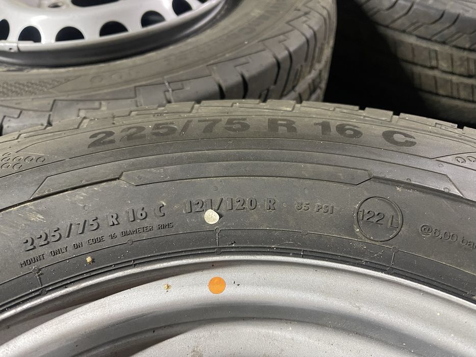 Диск + шина SPRINTER CRAFTER 6/130 + 225/75R16c Continental 121/120