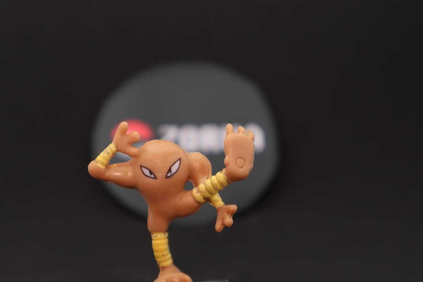 Pokémon figuras tamanho pequeno