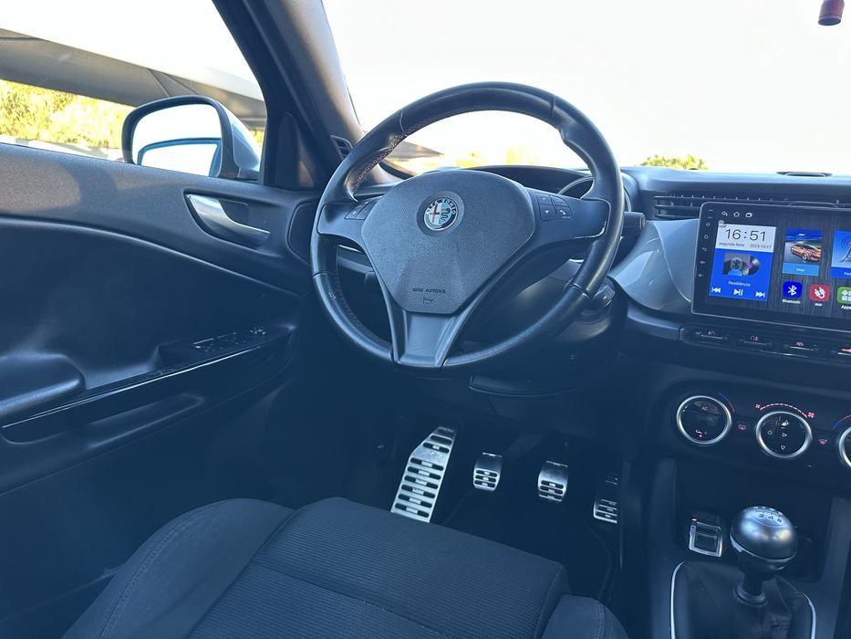 Alfa Romeu Giulietta 1.6JTD Aceito Retoma