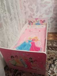 Продам кровать с принцессами