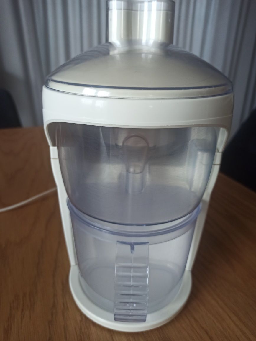 Sokowirówka Kenwood JE 550
