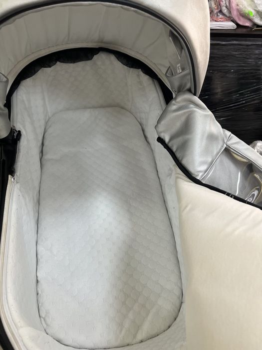 Коляска 2в1 Richmond Mirello