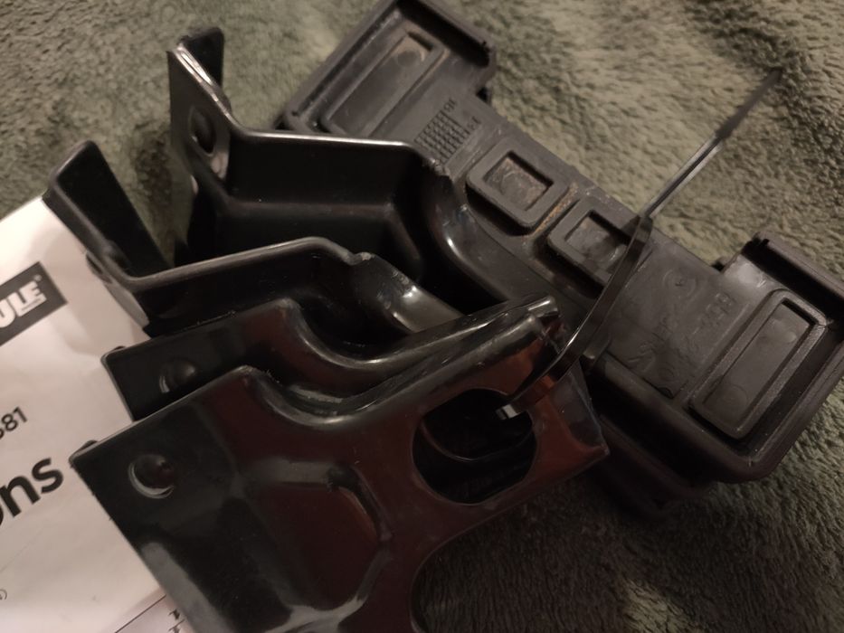 Kit 1381 do belek Thule Wingbar pod stopy do Honda FR-V