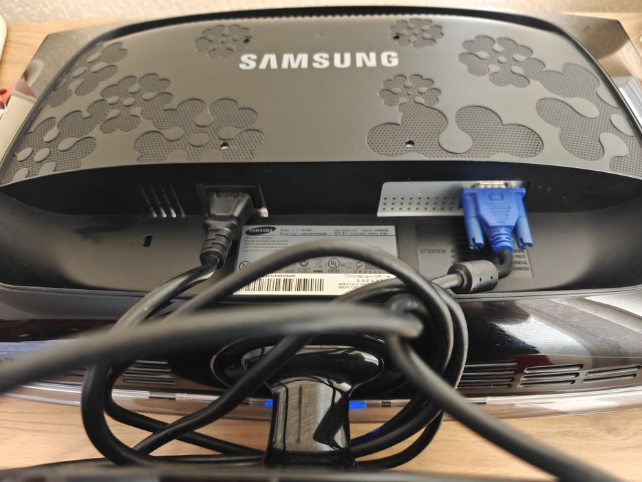Монітор Samsung SyncMaster 2033