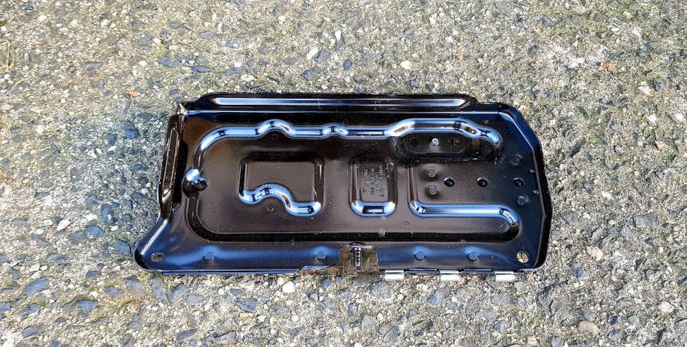 Podstawa akumulatora Osłona dolna Porsche Cayenne 9⁠P⁠1⁠8⁠0⁠4⁠825