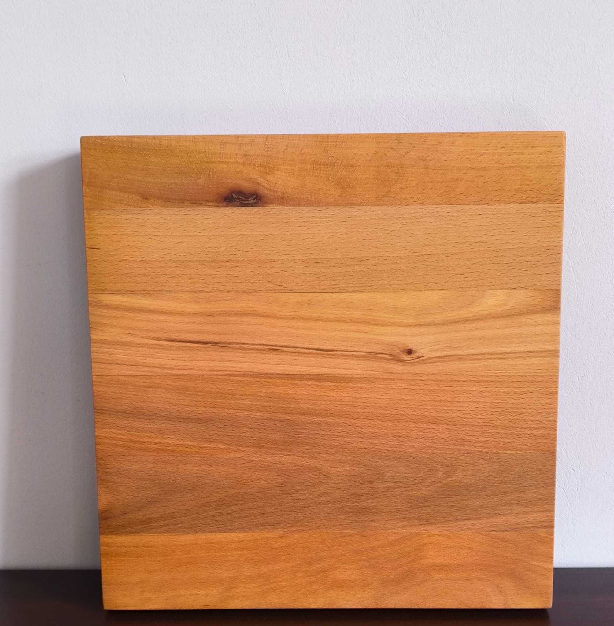 Deska do krojenia drewniana 34 x 35 x 4 cm