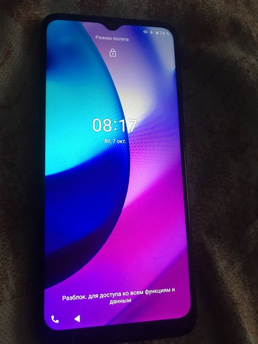 Продам Motorola E20