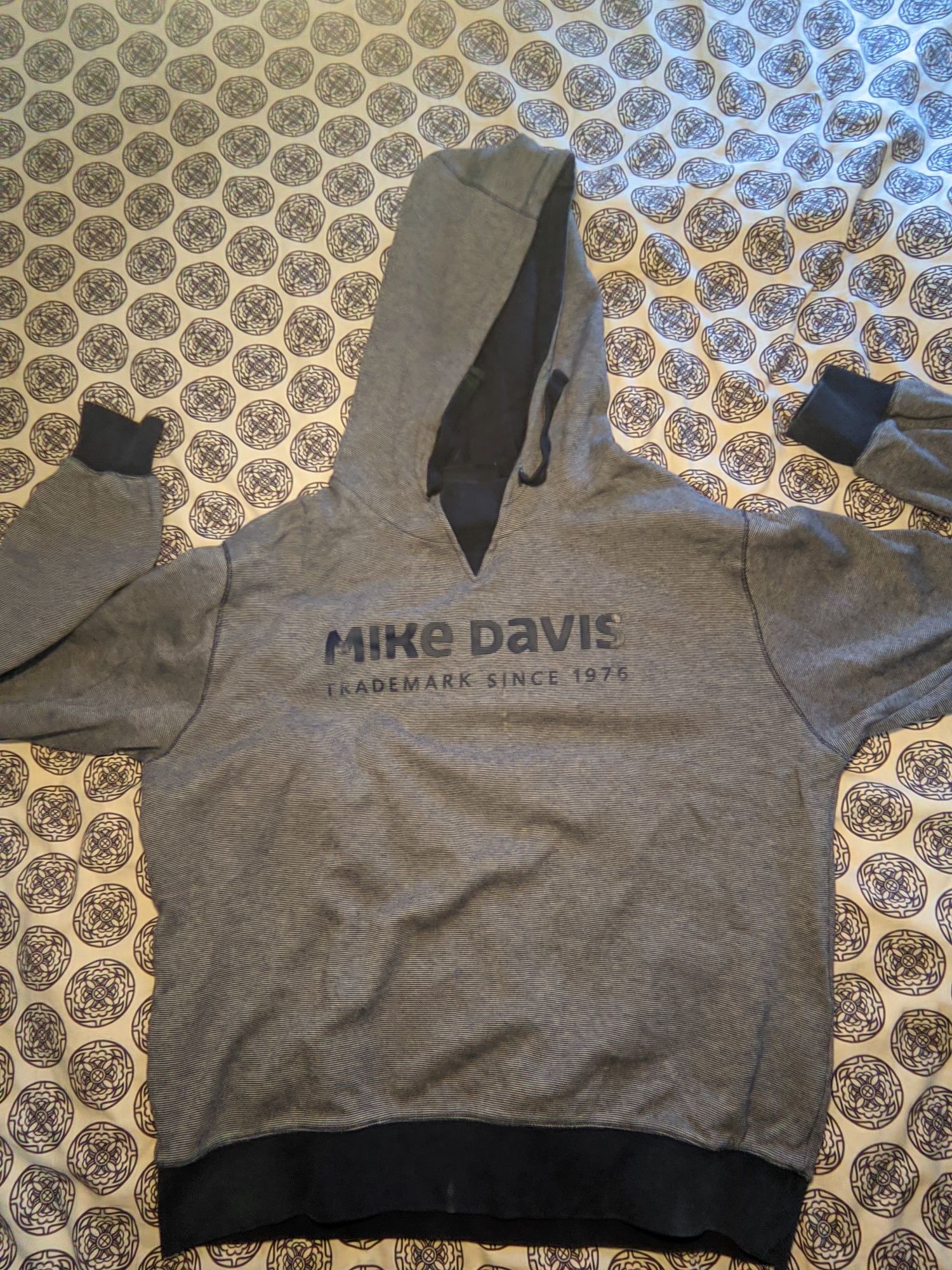 Mike Davis sweat