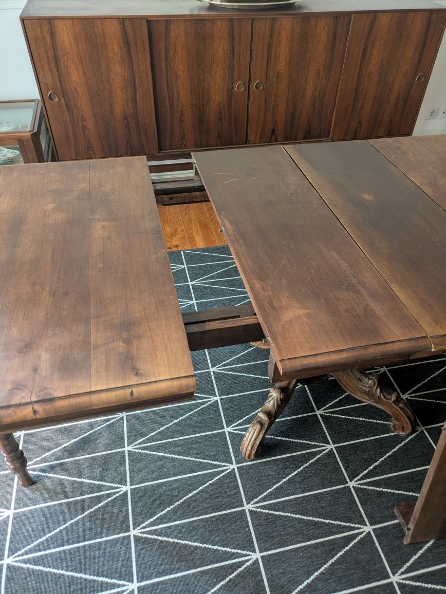 Mesa de Jantar em ótimo estado