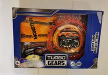 Nowy samochód monstertruck i rampa