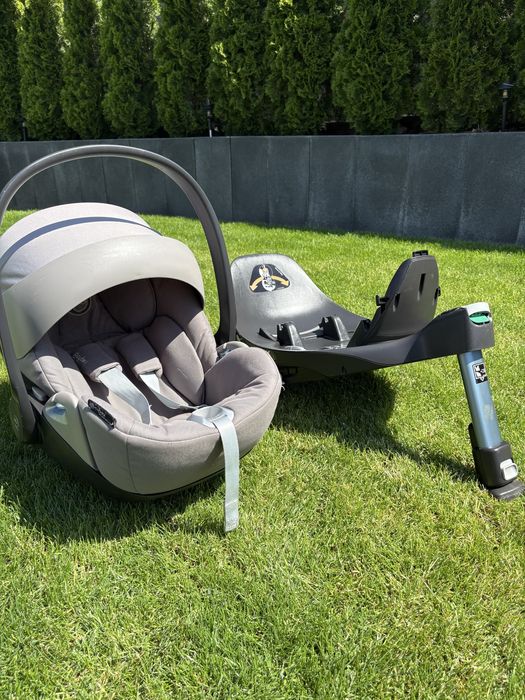 Fotelik cybex cloud z baza obrotowa