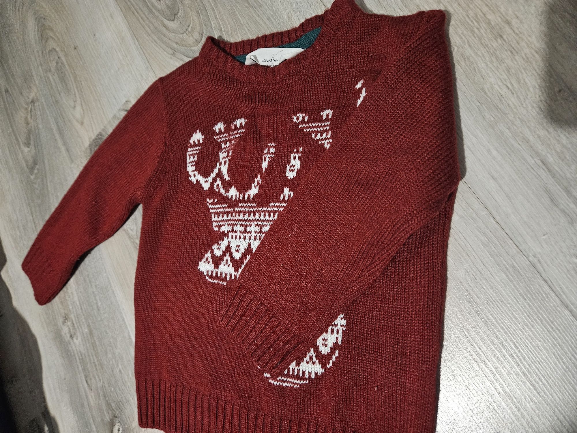 Chłopięcy sweter , sweater shop.  Rozmiar na 3-4 latka