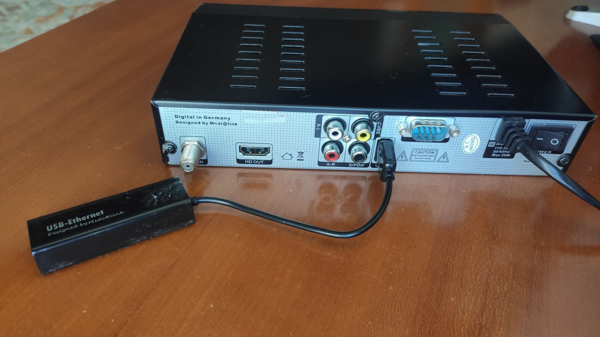 Receptor satélite e IPTV Medialink Hybrid