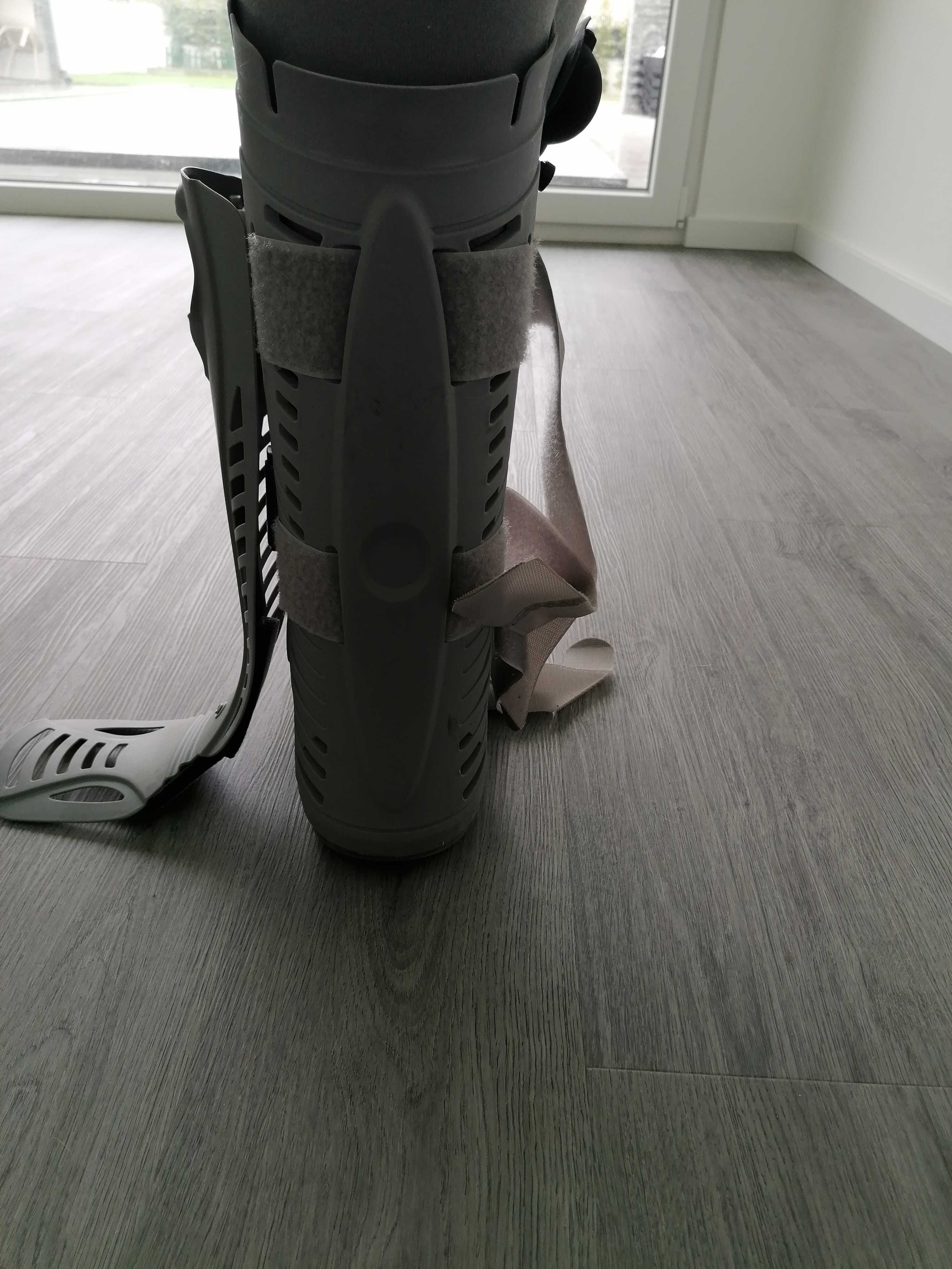 Vendo bota walker