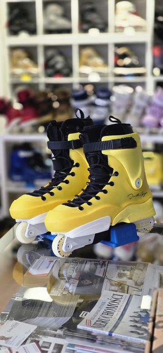 Rolki agresywne USD Classic Throne Demetrios George Killa Bee r46