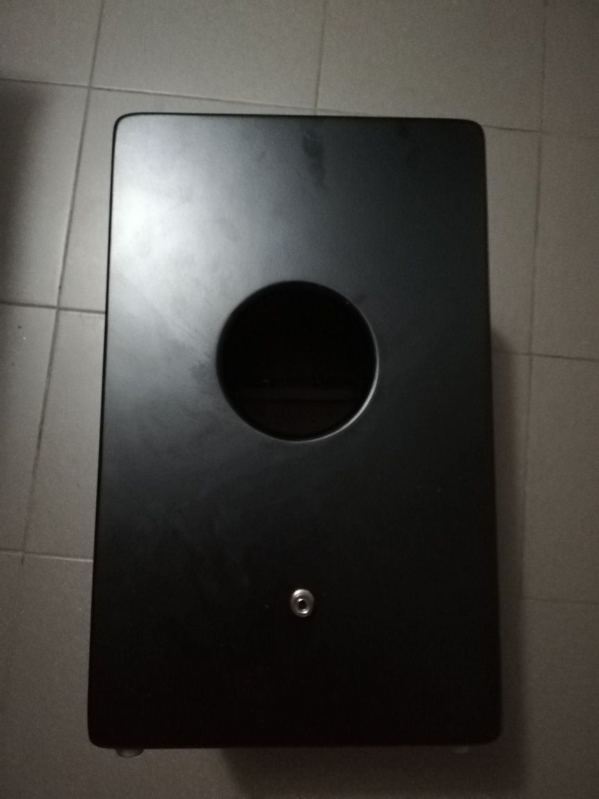 Cajon elétrico novo