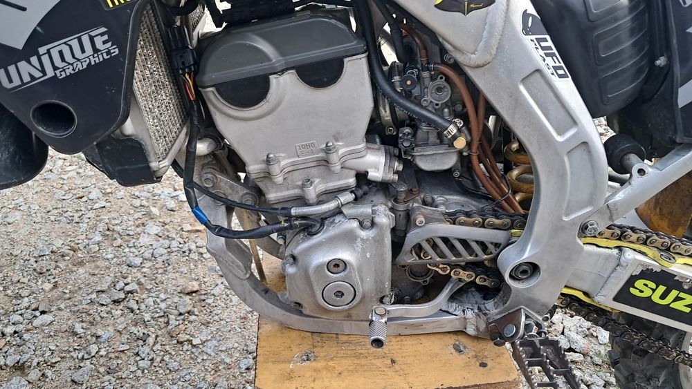 Cross Suzuki RMZ 250 4t