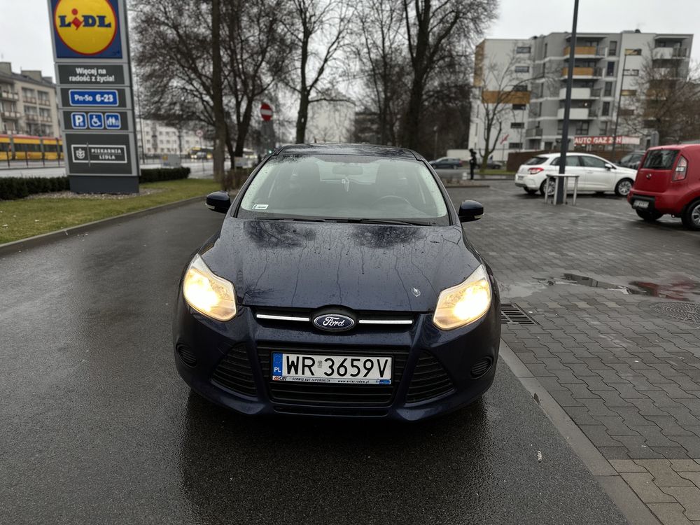 *Ford Focus* 2013 rok* 1.6 diesel* Zadbany* Bardzo dobry stan*