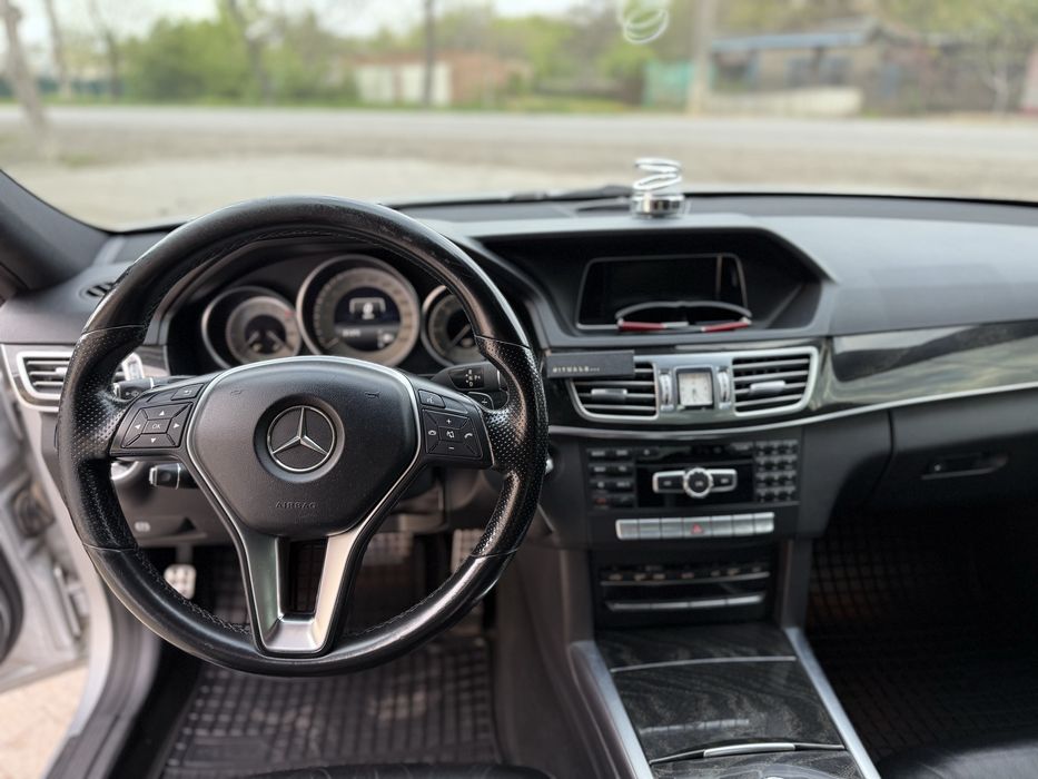 Mercedes Benz E class W212 FL