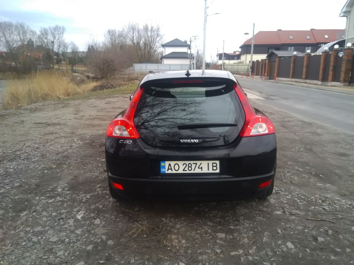 Volvo C30 1.6 бензин