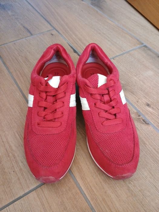 Кросівки жіночі Tamaris