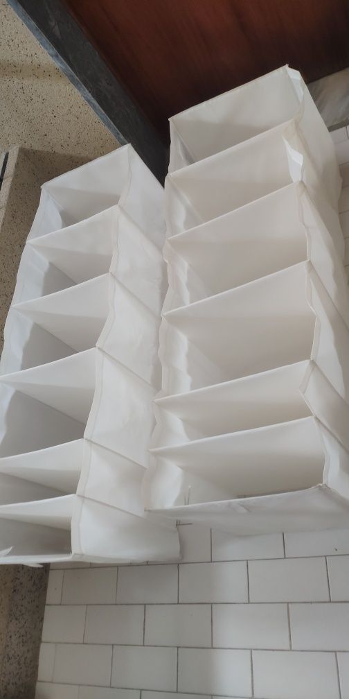 Sapateira / divisória para roupeiro skubb