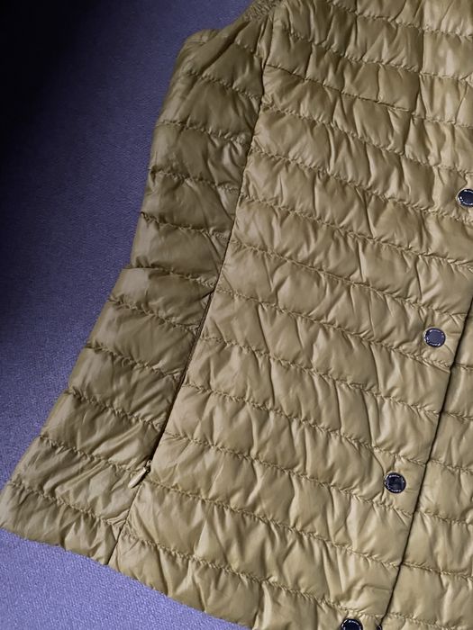 Bezrękawnik damski z kapturem, z puchem marki Massimo Dutti