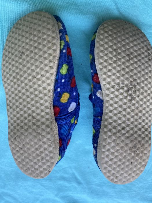 Продам макасини-тапки