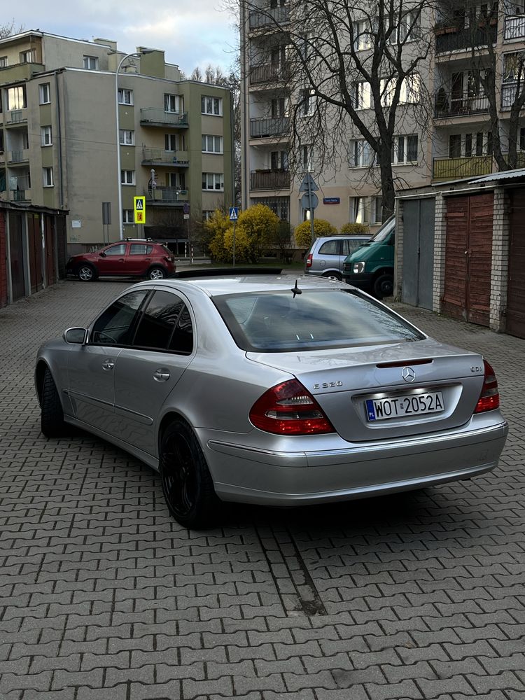 Mercedes Benz w211 e320