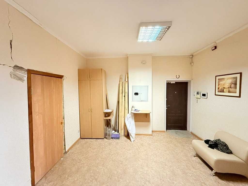 3-к простора, центр, вул. Антоновича 72, м. Олімпійська.