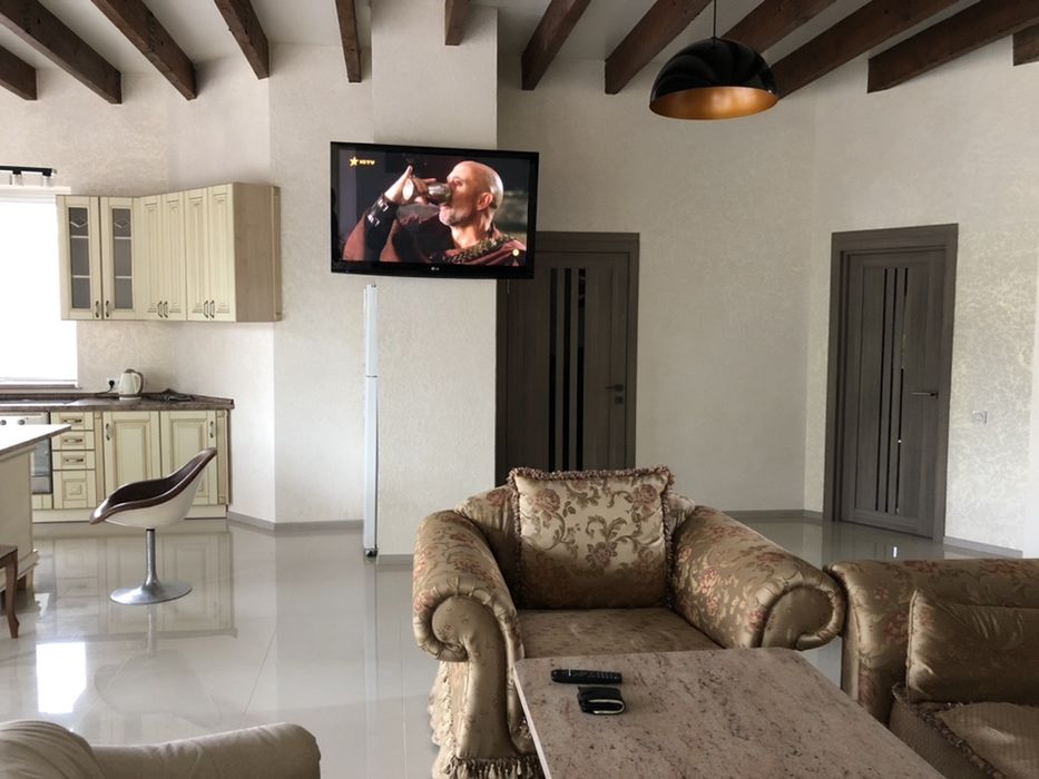 Оренда.Осокорки.Дім.Новий рік