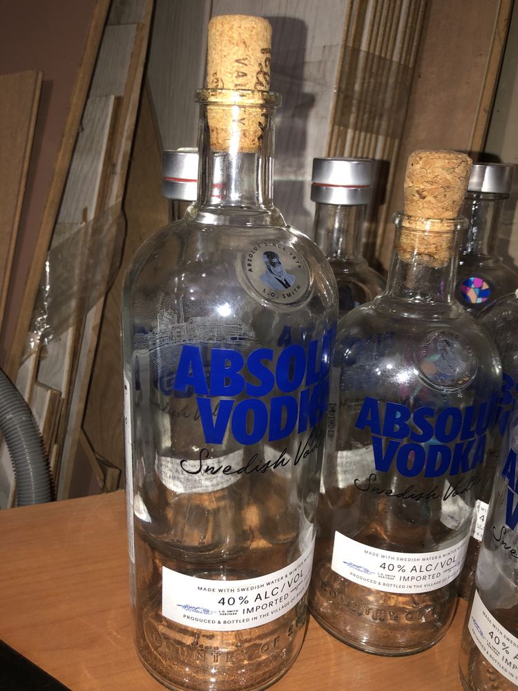 Бутылка Абсолют