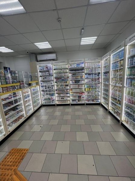 Здам в оренду фасадне комерційне приміщення у центрі Тячіва