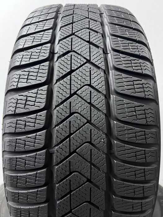 1шт зима 235/45/R18 2022 6,7мм Pirelli SottoZero 3