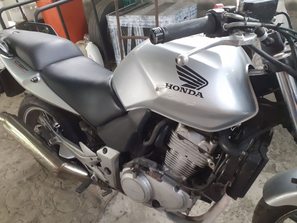 Продам Honda CBF 500.