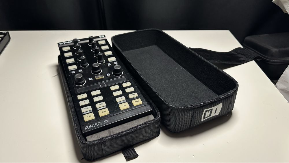 2x traktor X1 mk2 + Pokrowiec + Stand