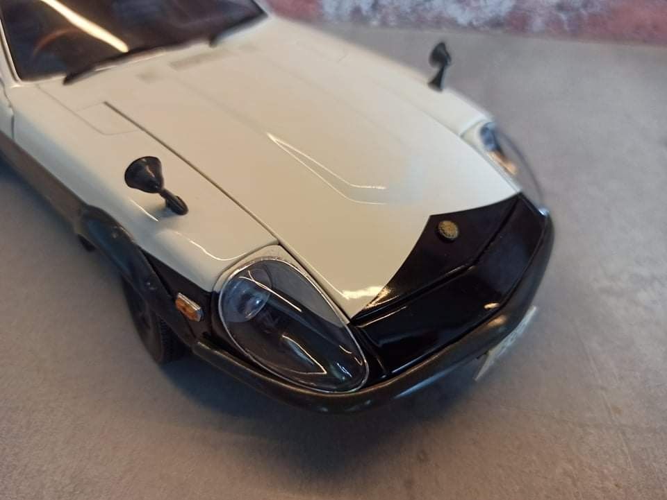 Model Datsun 240Z Police Japan 1/18 Kyosho