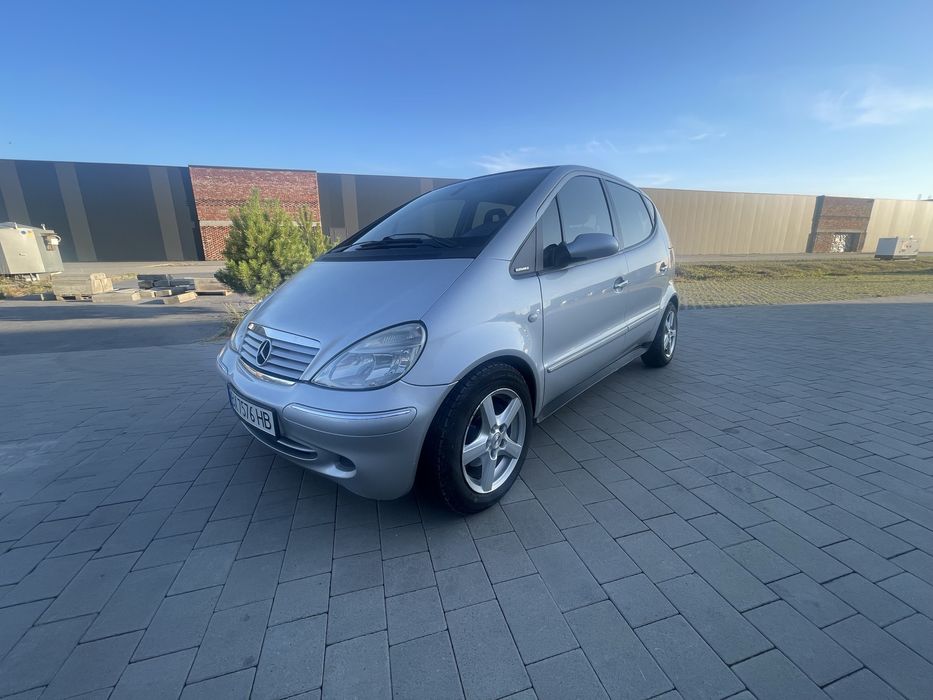 Машинка в доброму стані на автоматі