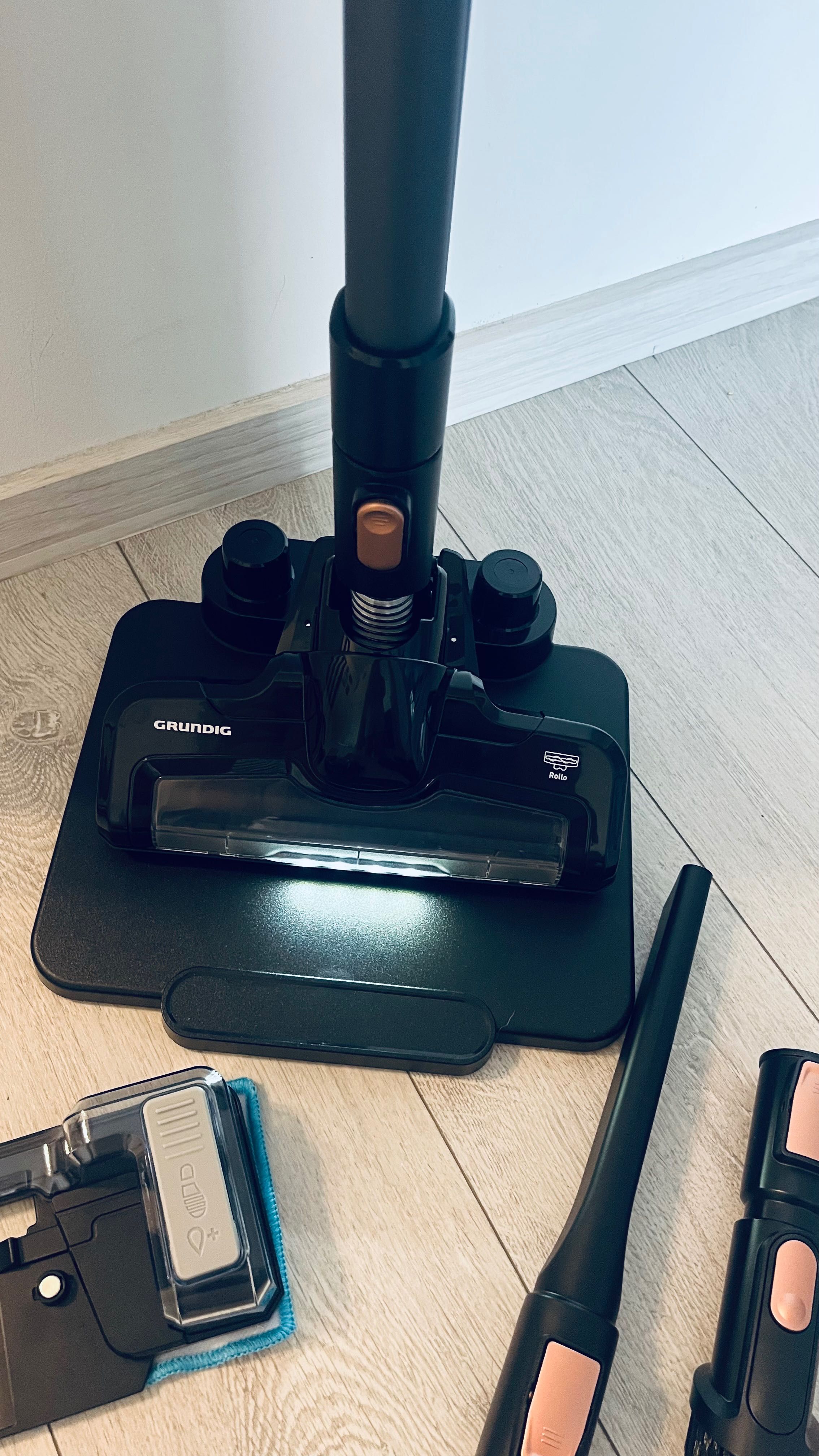 Odkurzacz pionowy Grundig vcp5030 z funkcjąp mopa