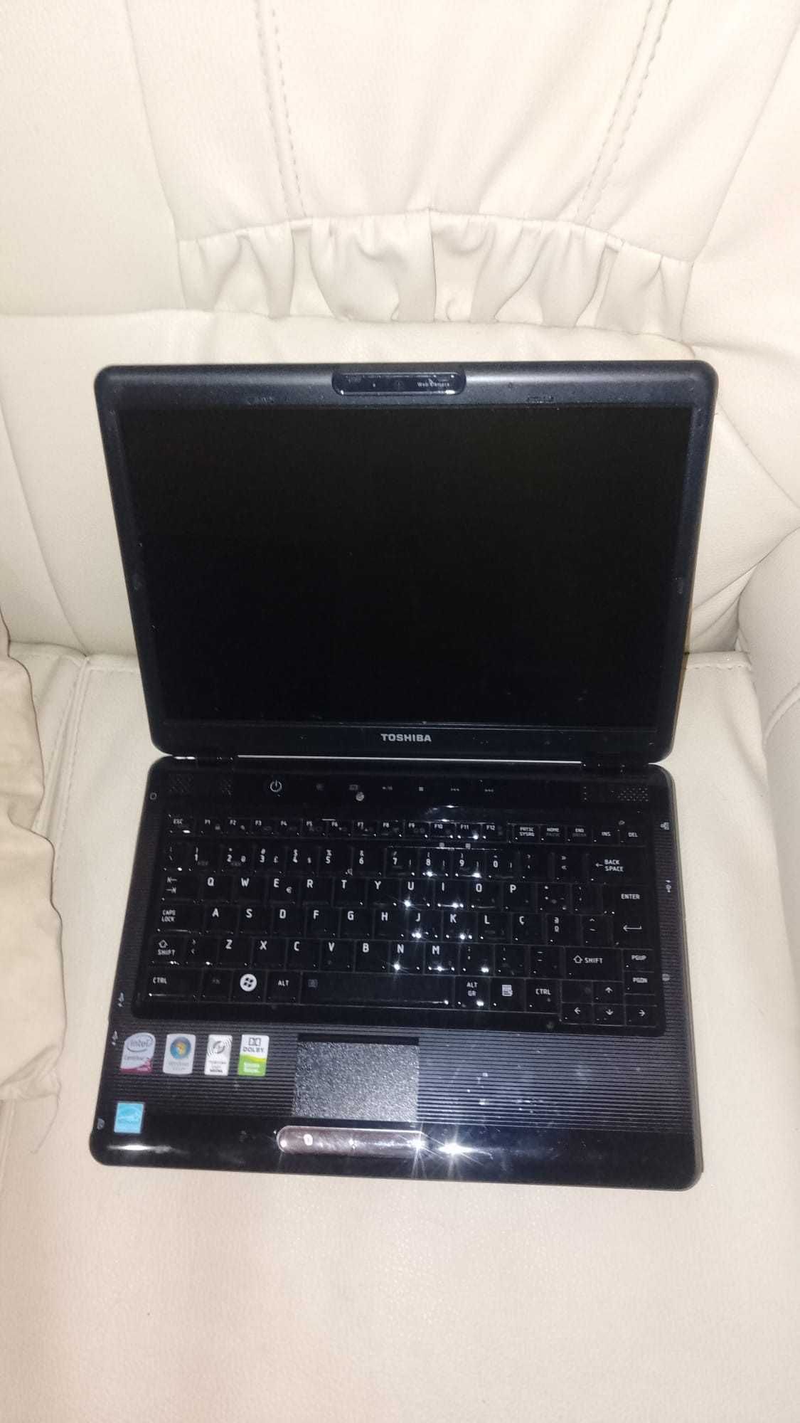 PC Portatil toshiba Satellite U4OO-17B- 4 gigas de memoria ram