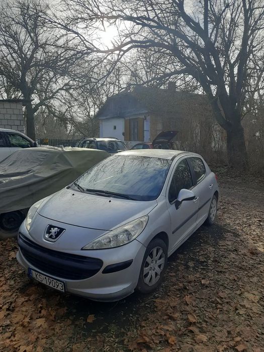 Peugeot 207 Peugeot 207 1.4 Hatchback Benzyna