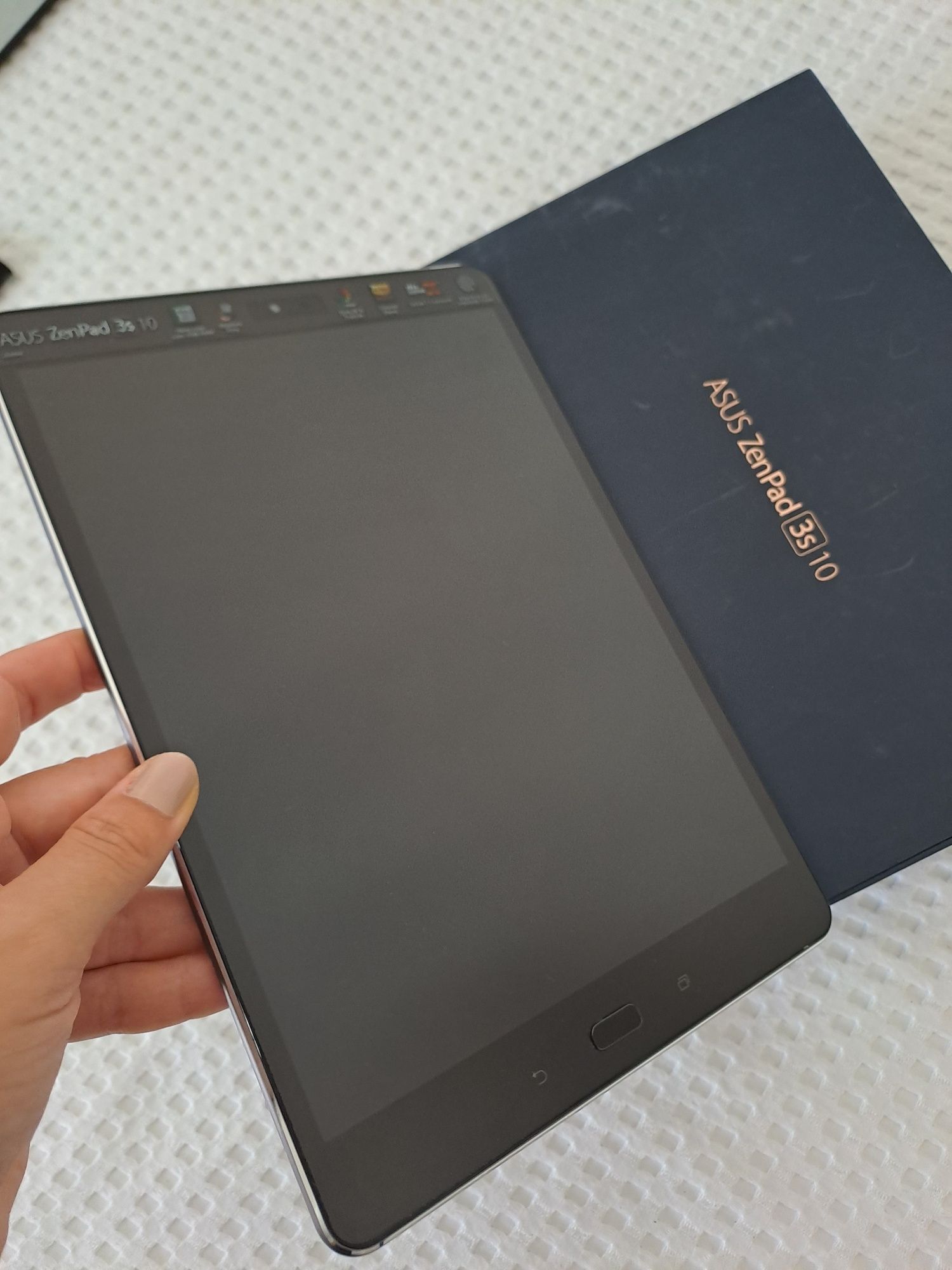 Tablet ASUS ZenPad 3s 10 + teclado e capa