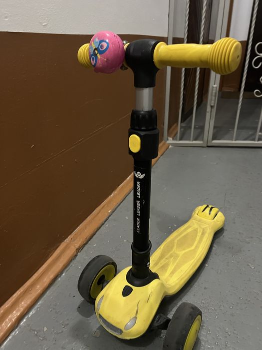 Самокат дітячій