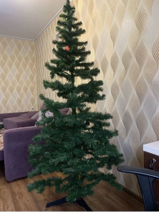 Продам штучну ялинку